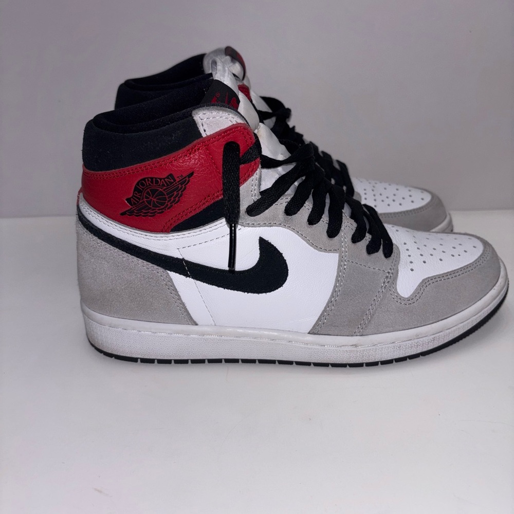 Nike Air Jordan 1 High Light Smoke Grey Red White 555088-126 Mens Size 8.5